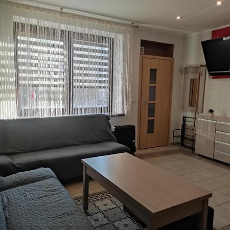 Przy Basenie Apartment *